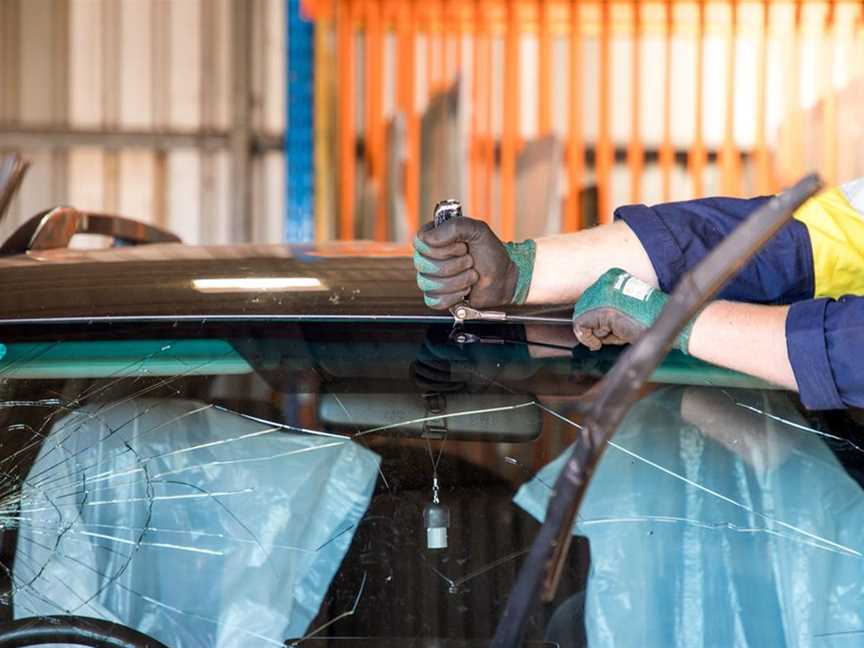 Dean's Autoglass, Business directory in Gnangara