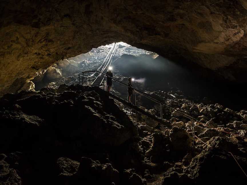 Giants Cave, Tours in Boranup