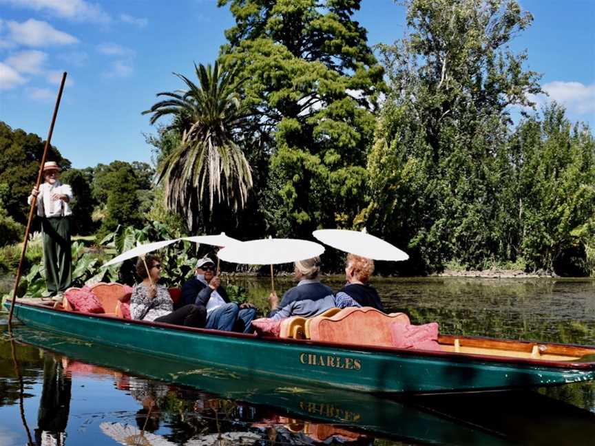 Punting On The Lake, Melbourne, VIC