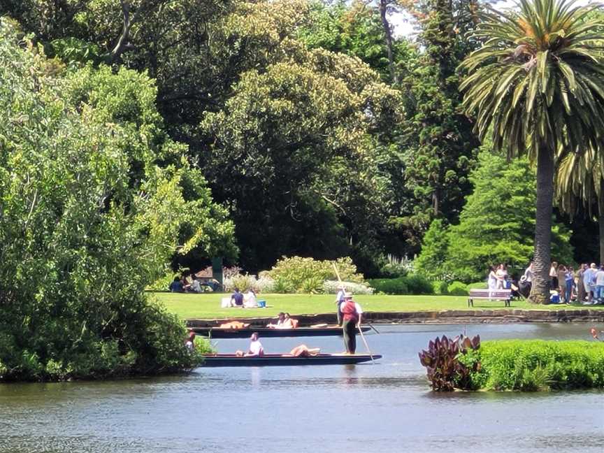 Punting On The Lake, Melbourne, VIC