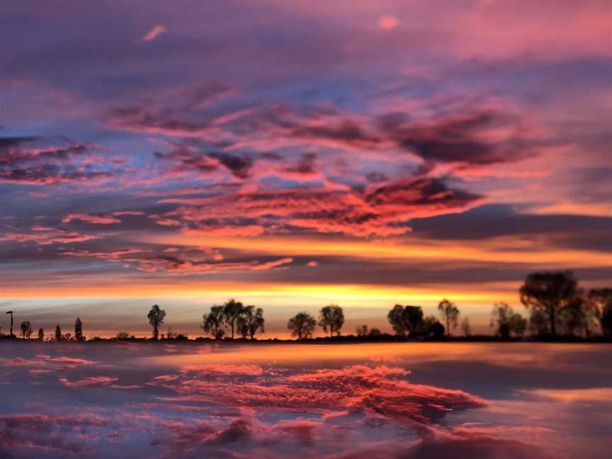 Uluru Limousine Tours, Yulara, NT