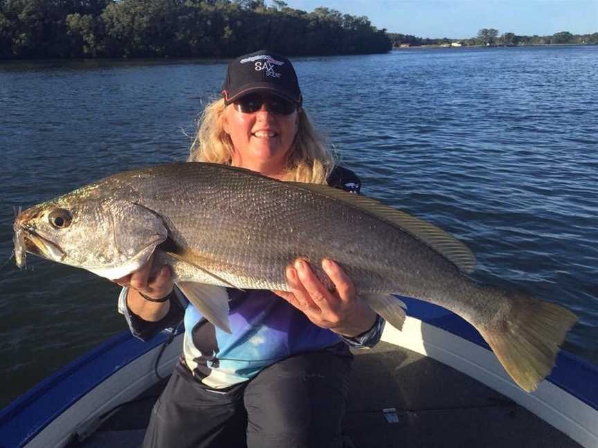 Castaway Estuary fishing charters, Port Macquarie, NSW