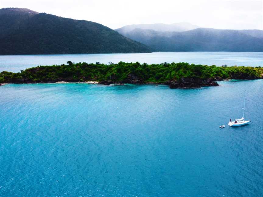 Anchor Yacht Club, Cannonvale, QLD