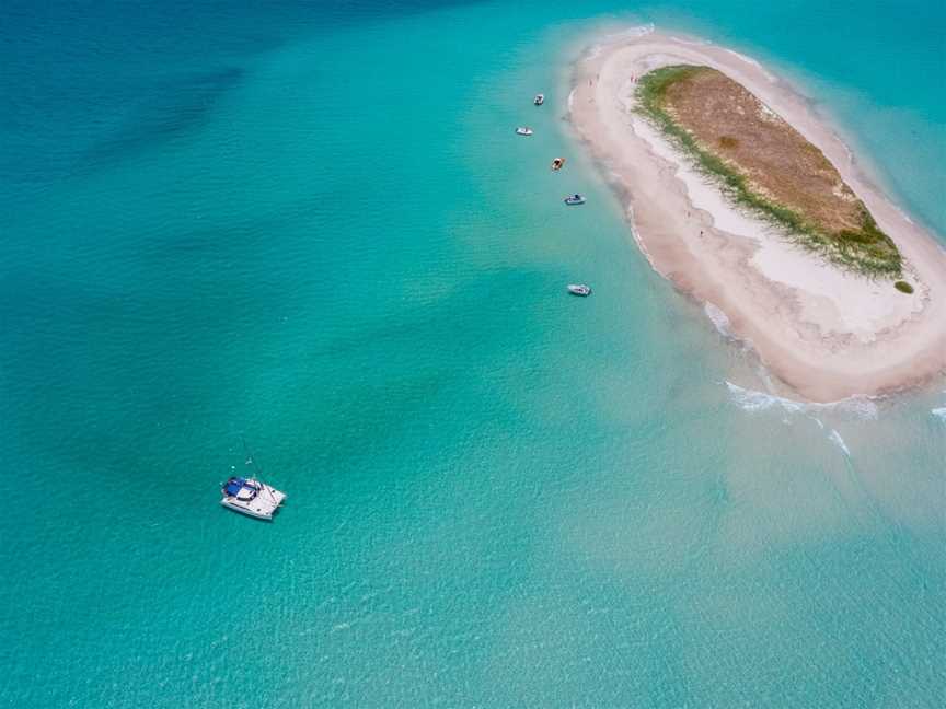 Fraser Island Boat Charters, Tours in Urangan