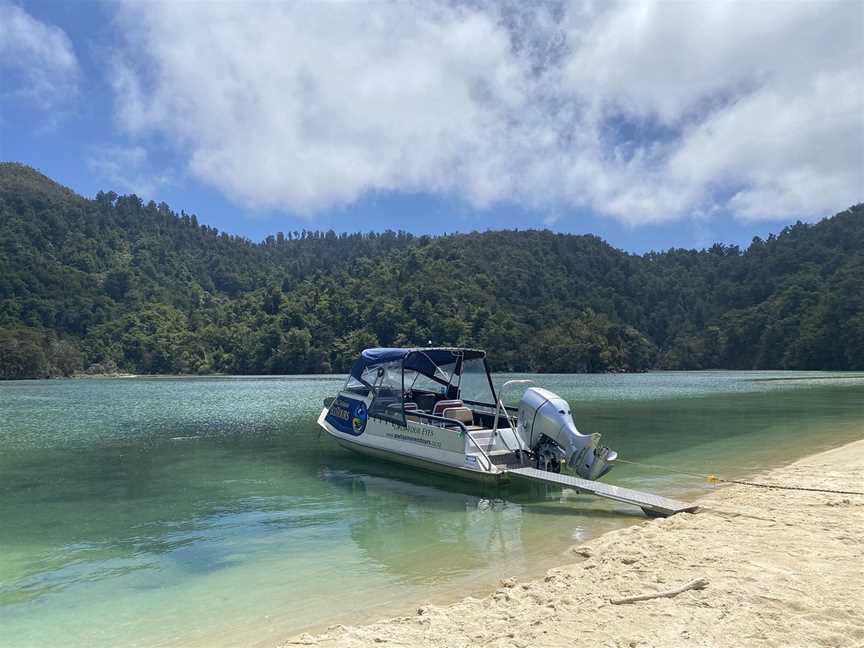 Abel Tasman Eco Tours, Lower Moutere, New Zealand