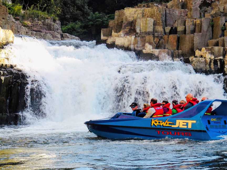 Kiwi Jet Boat Tours, Awakaponga, New Zealand