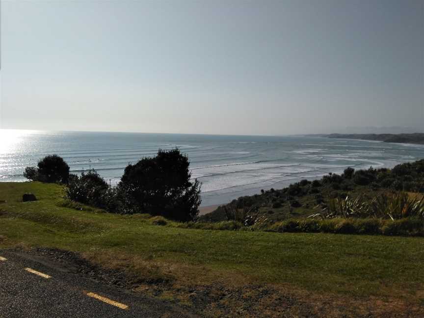 Wainui Beach Black Beach, Raglan, New Zealand