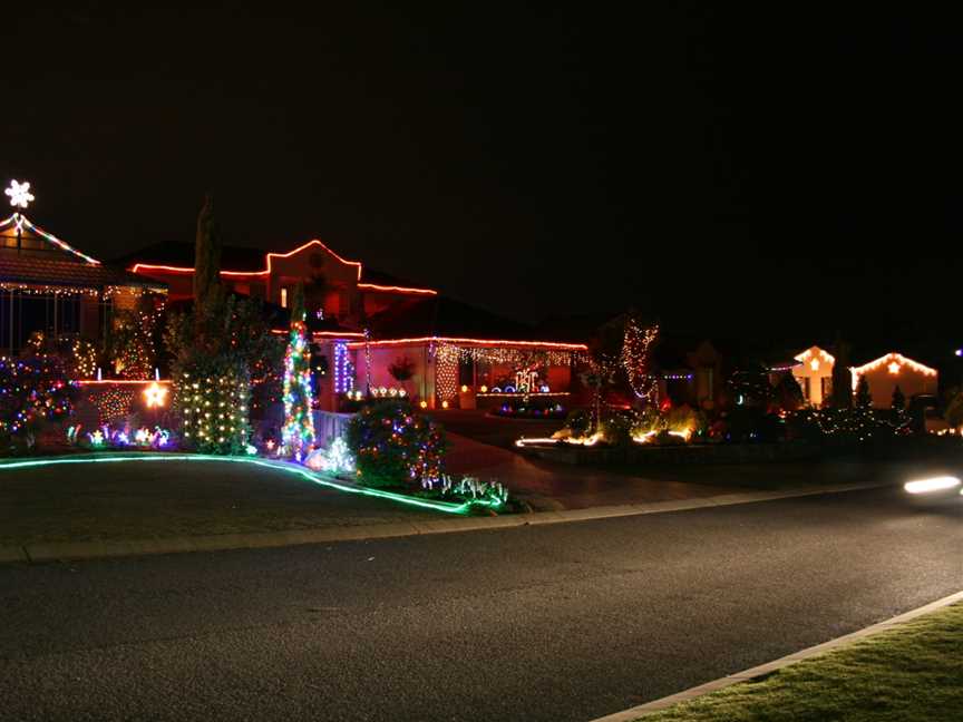 Prairiedunesplaceatnightduringchristmas