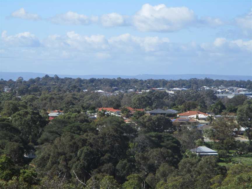 Kwinana Lookout, August 2019 07.jpg