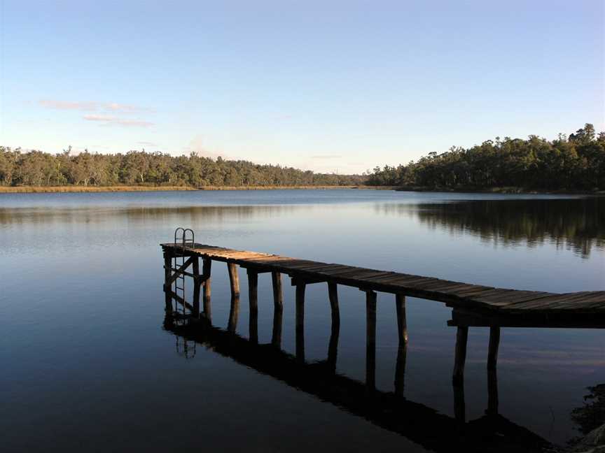 20060616143359! Lake Leschenaultia SM C