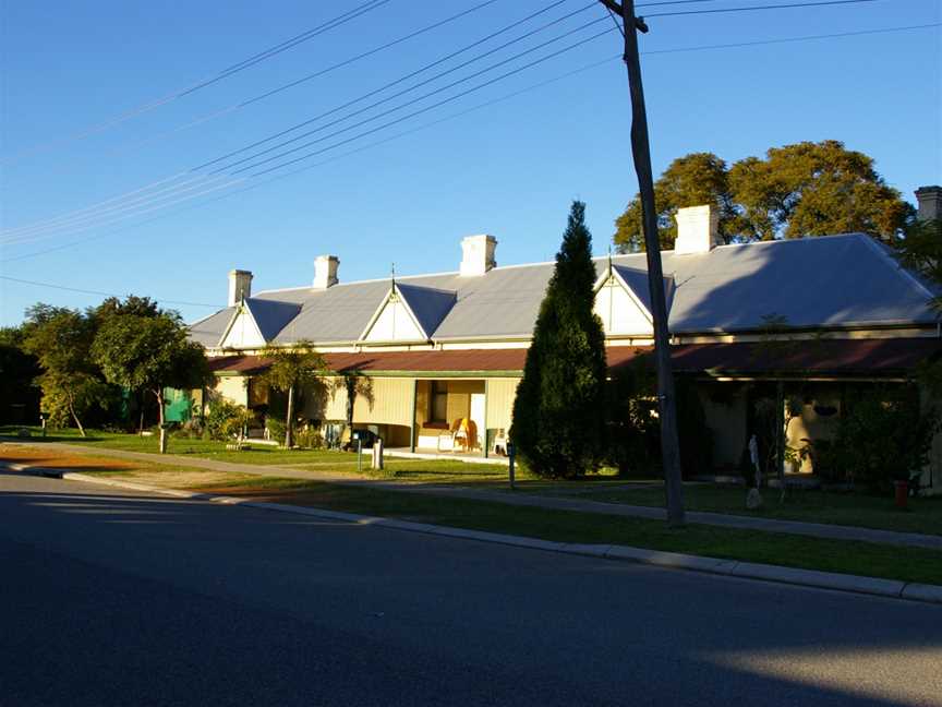 Bellevue housing 02 gnangarra.JPG