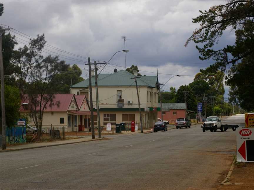 Paterson st Mundijong gnangarra.JPG