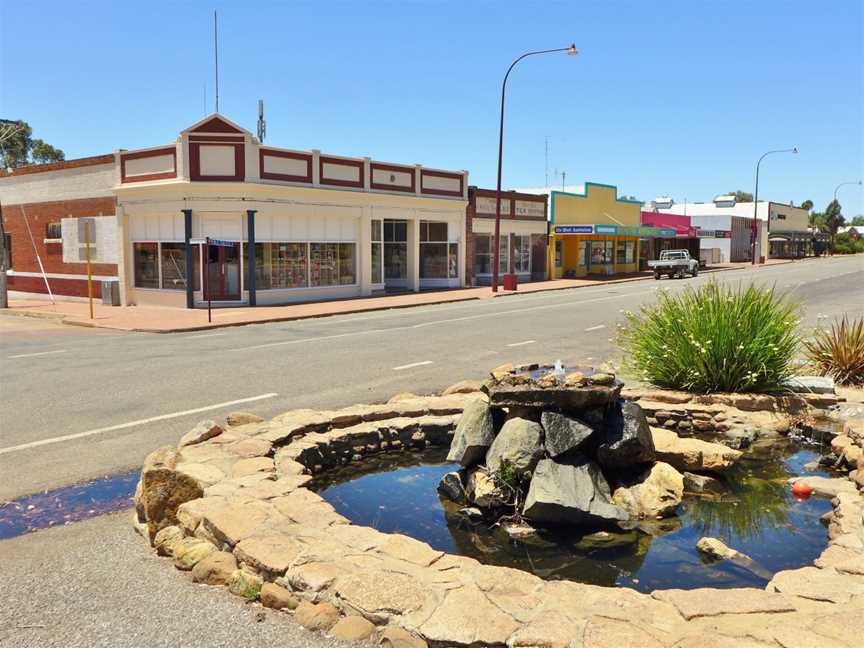 Robinson Road, Brookton, 2014.JPG