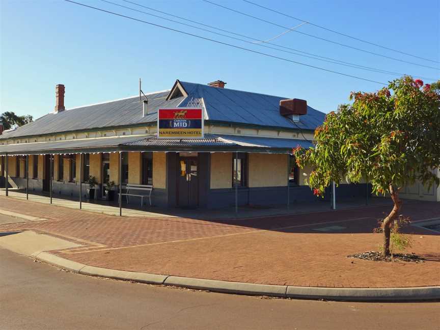 Narembeen Hotel C2014