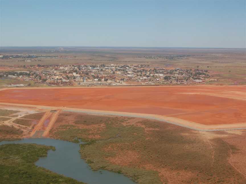 Wedgefield, aerial view, April 2012.JPG