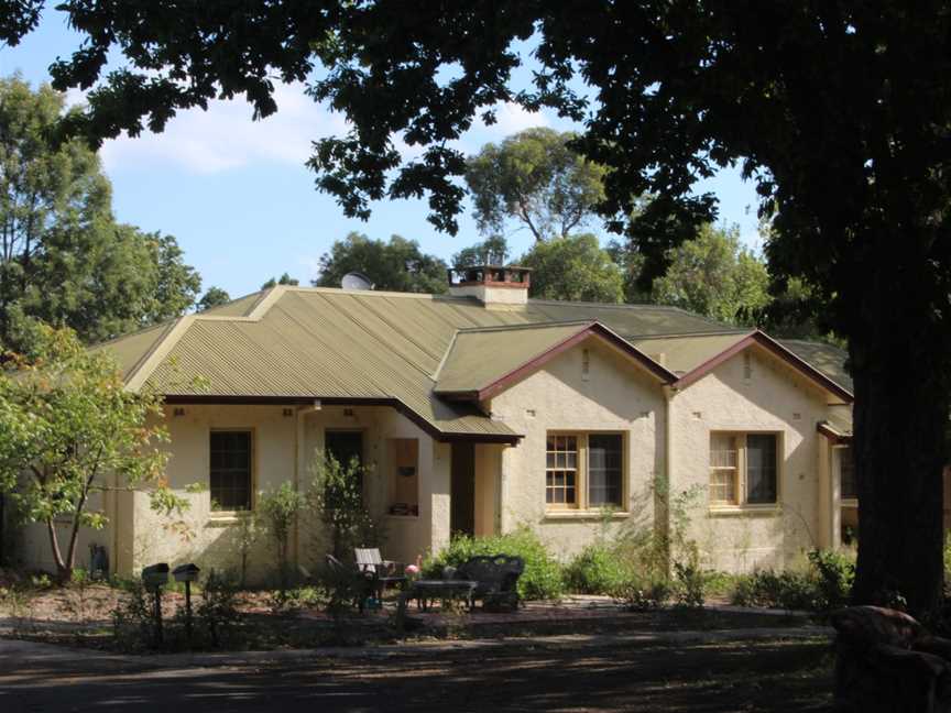 House in Wakefield Gardens Housing Precinct, Ainslie, ACT.JPG