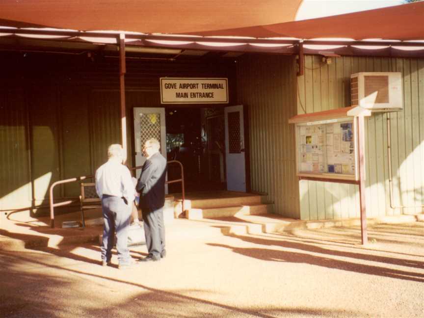 Gove Airportterminalmainentrance