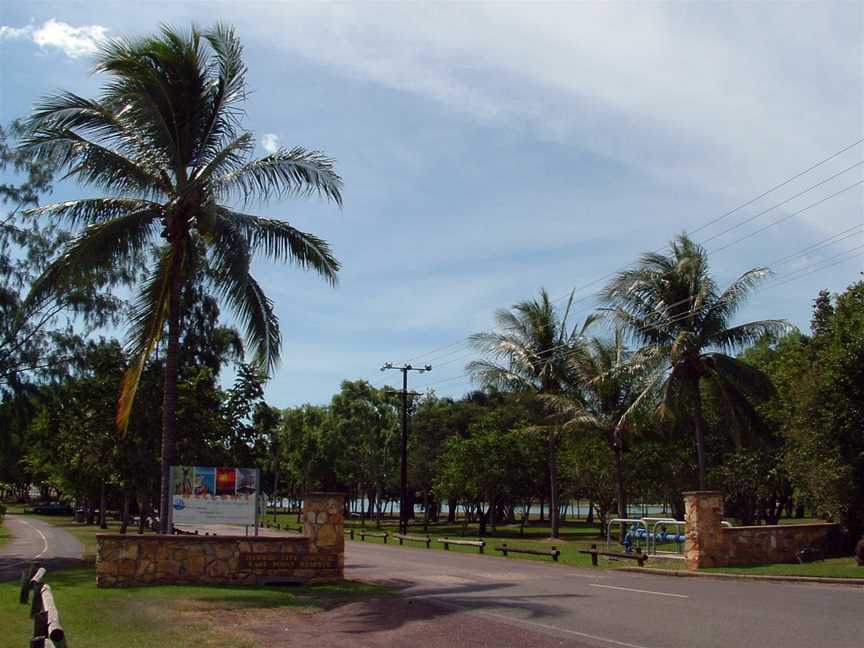 East Point Reserve entrance.jpg