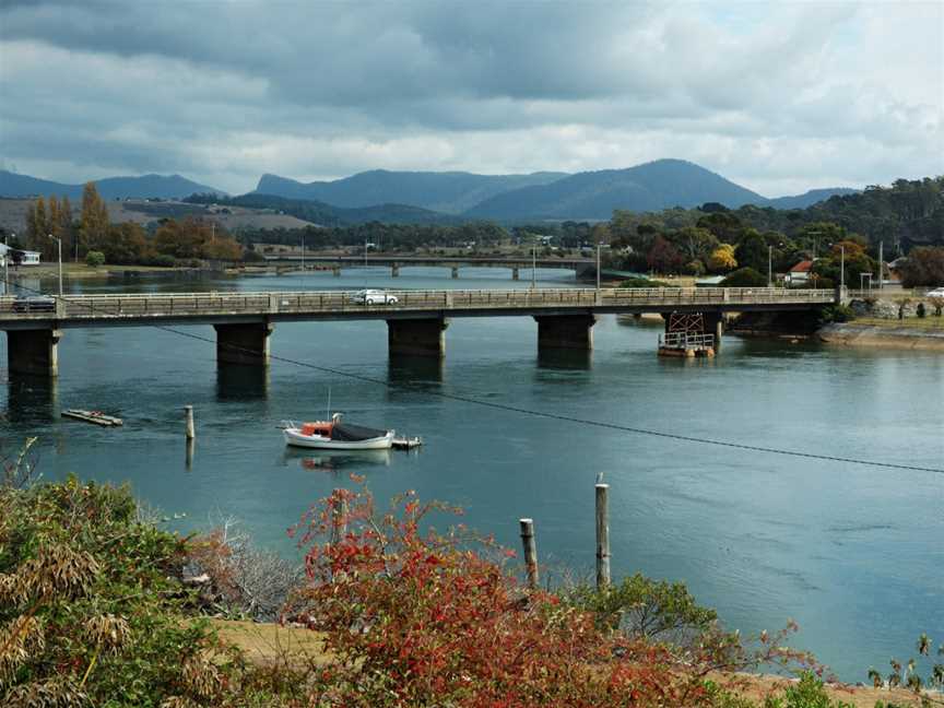 Leven River Bridge Ulverstone20070420023