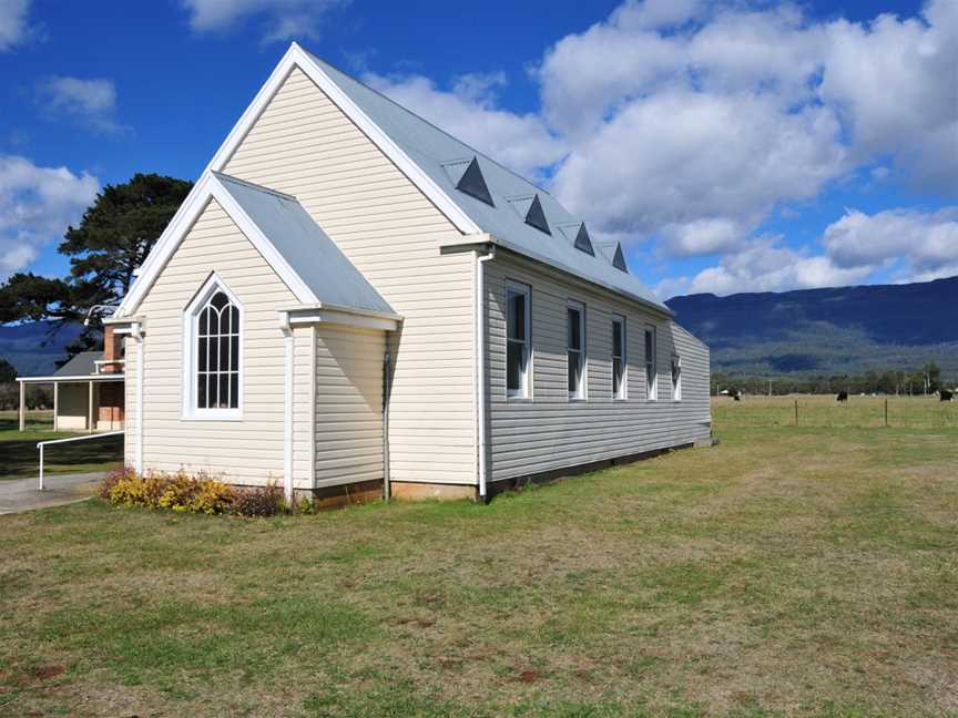 Caveside church of christ, tasmania-4.jpg