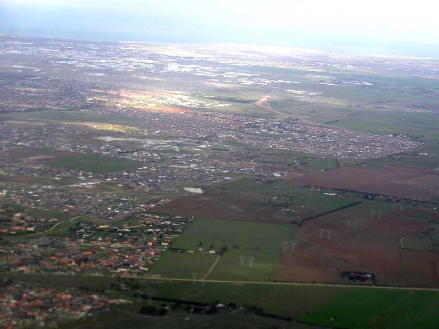 Caroline Springs Vic aerial2.jpg