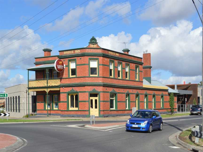 Mernda Bridge Inn Hotel 005.JPG