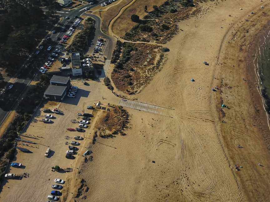 Aerialperspectiveof Fishermans' Beachat Torquay.March2019