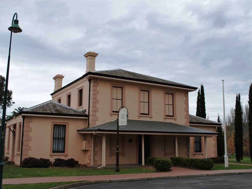 Gisborne Court House