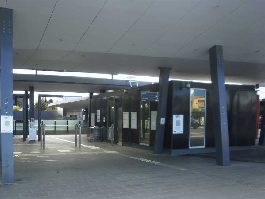 Ormondstationentrance2021