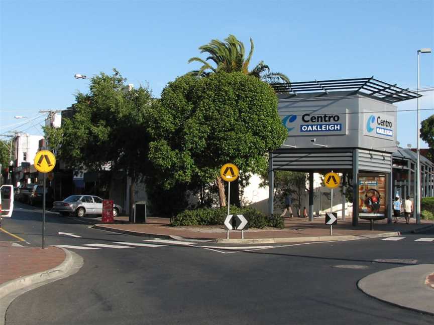 Centro Oakleigh.jpg