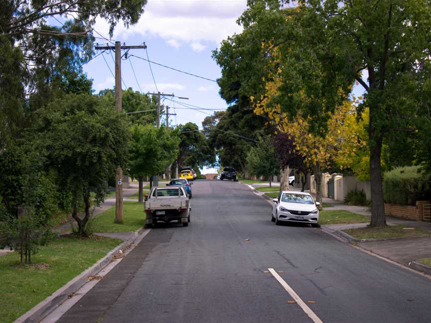 White Avenue, Kew East.jpg