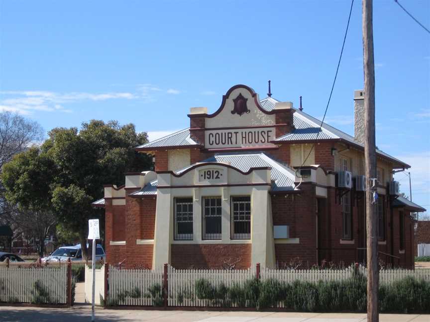 Cobram Court House