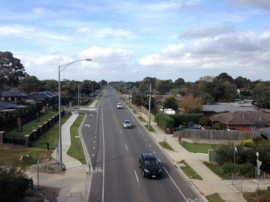 Baxter-Tooradin Road from Peninsula Link Bridge.jpg