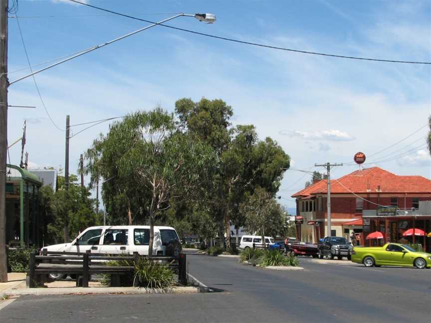 Heyfield Temple Street.jpg