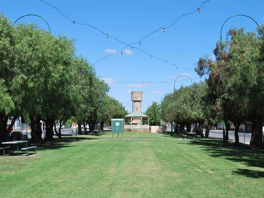 Nathalia Murray Valley Highway Park.JPG