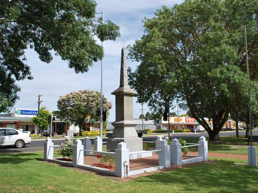 HeywoodWarMemorial.JPG