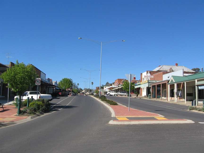 CorryongMainStreet.JPG