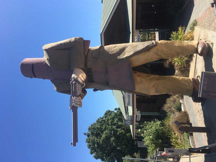 Ned Kellystatue CGlenrowan