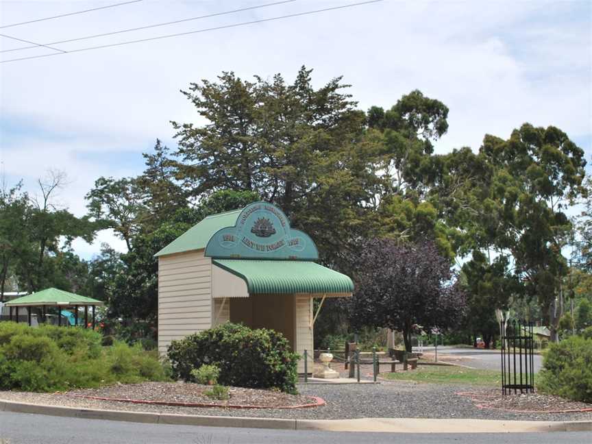 Eldorado Soldiers Memorial Bus Shelter