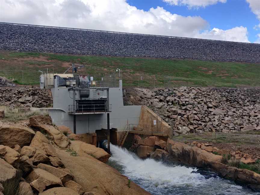 Cairn Curran Weiradditionalspillway