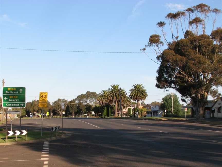 Glenthompson west approach.jpg