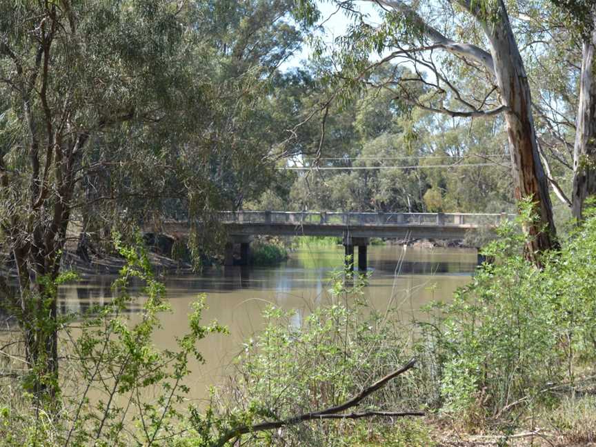 Pental Island Bridge at Swan Hill.jpg