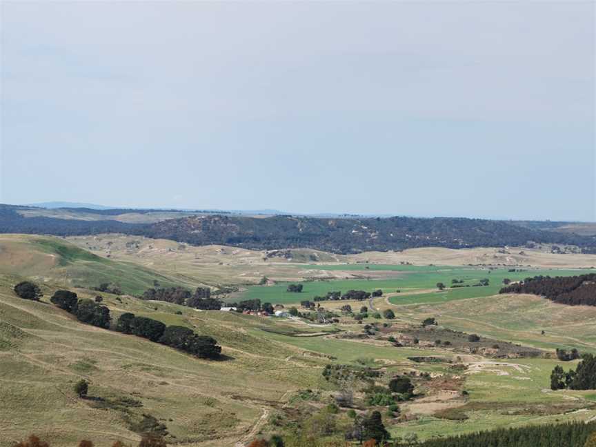 Glenmore Parwan Creek Valley.JPG