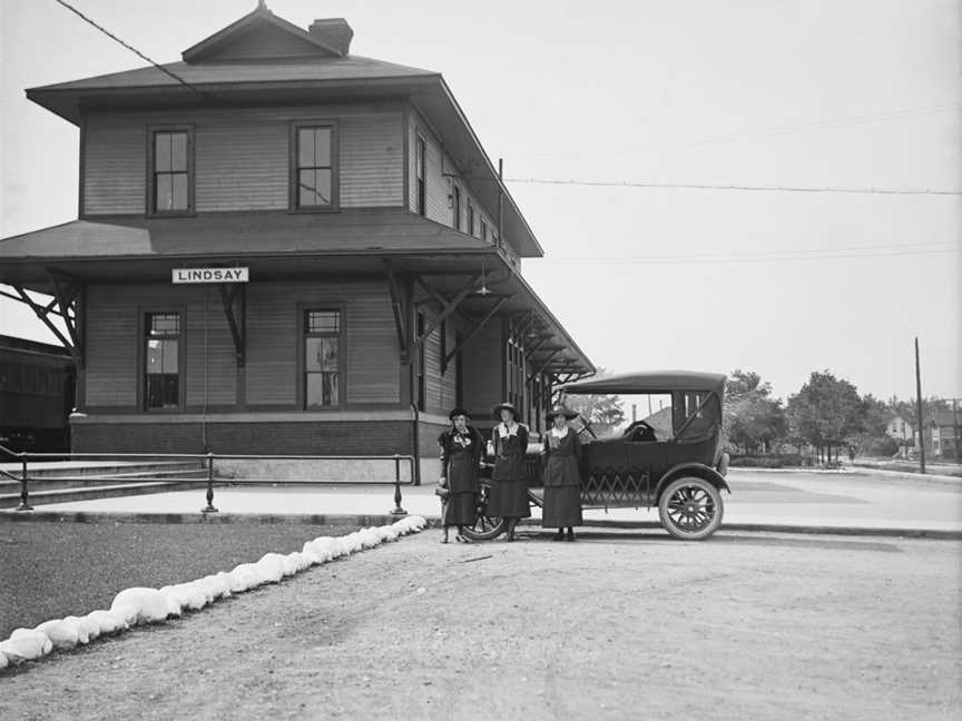 Lindsayrailwaystation COntario C1921