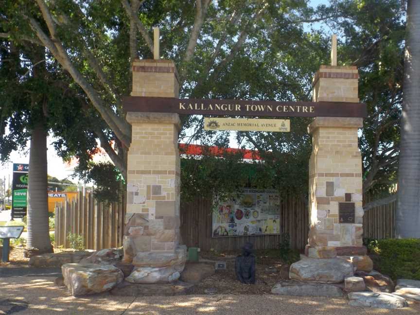 Anzac Avenue Memorial at Kallangur, Queensland.jpg