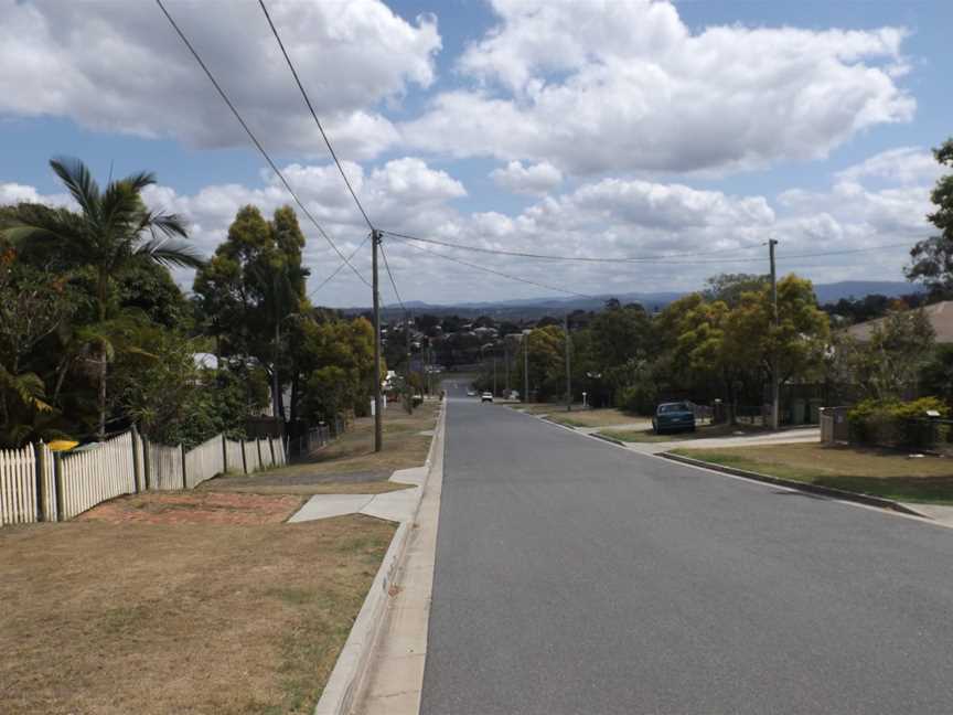 Braeside Road, Bundamba, Queensland.jpg