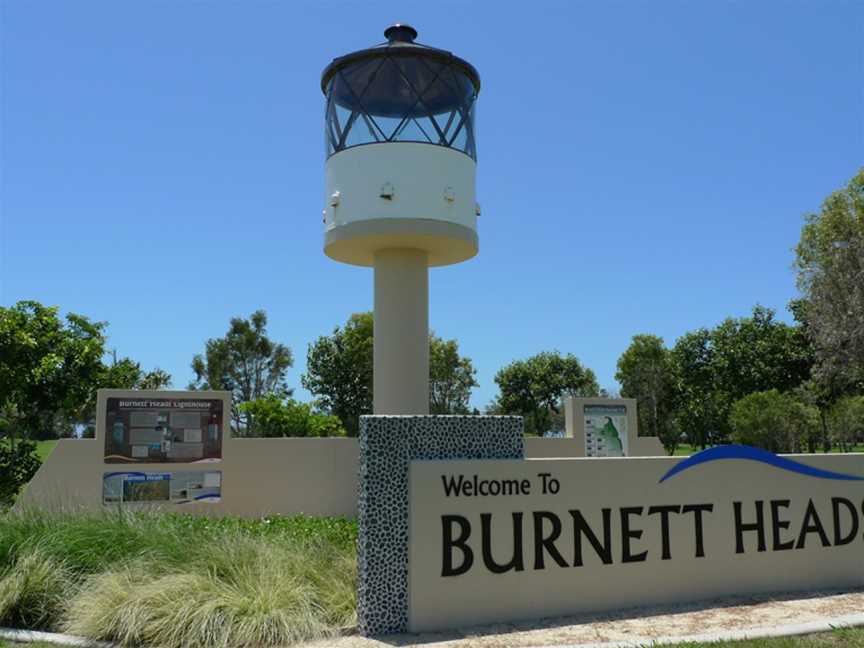 Welcome to Burnett Heads.jpg