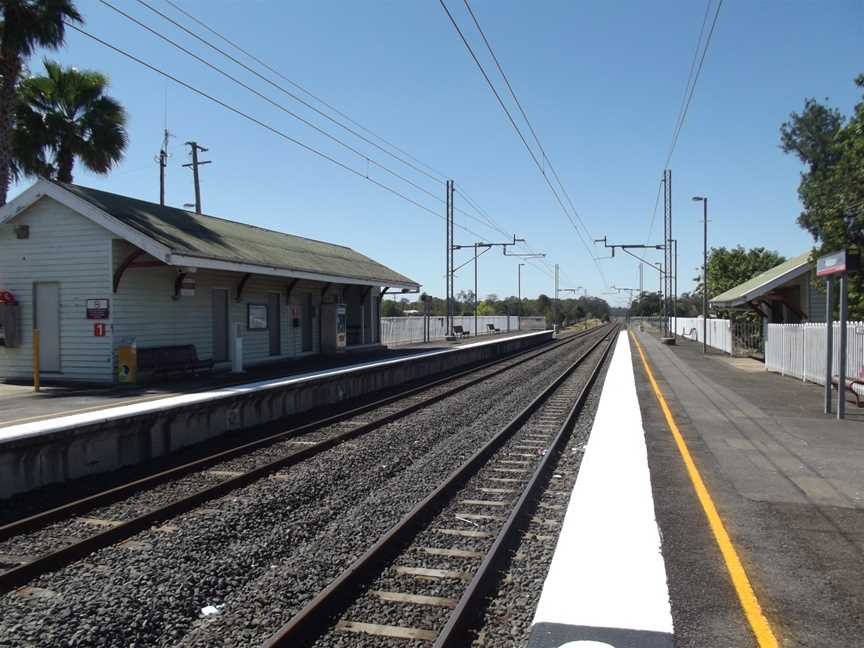 Walloon Railway Station CQueensland CSep2012