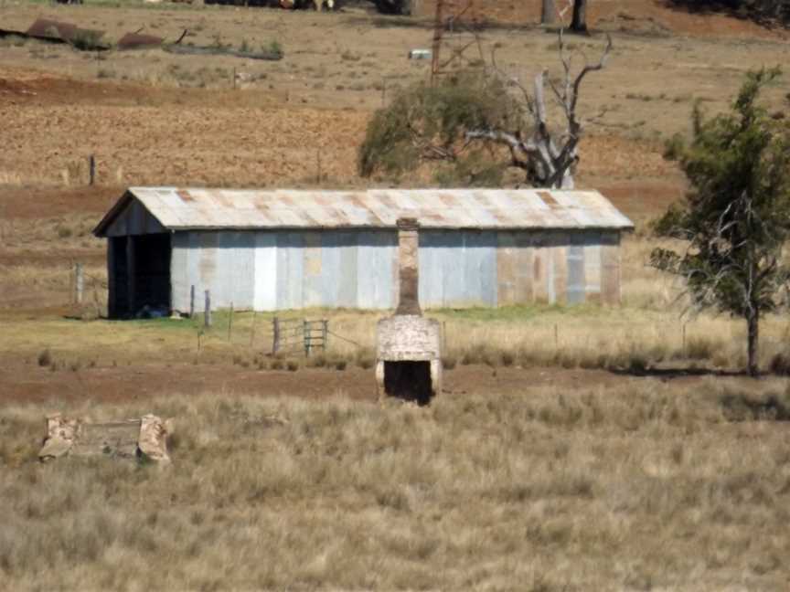 Chimneyat Eton Vale Homestead Ruins