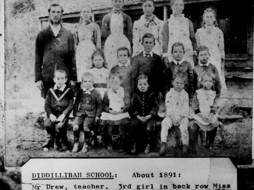 State Lib Qld1197247 Diddillibah Provisional Schoolstudents Cca.1891